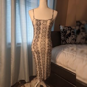 Women's black and white snake skin printed dress